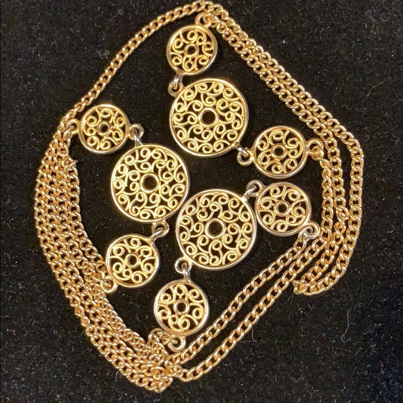Avon Vintage gold necklace 171/4 inches long - Picture 5 of 5